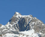 L'aiguille des Arias domine le Désert